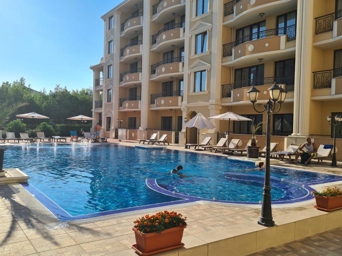 Aparthotel Flora Beach Private *